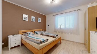 Dva domy za cenu jedného na pozemku s výmerou 1025m2 - 9