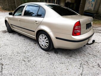 Škoda Superb 2.0 TDI Classic - 9