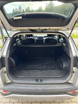Hyundai Tuscon 1.6 CRDi Mild Hybrid Style 4x4 100kW A/T A7 - 9