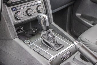 Volkswagen Amarok 3.0 V6 TDI BMT 258k SHADOW EDITION 190kW, - 9