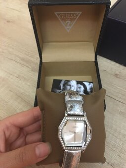 Predam lacno hodinky GUESS - perfekt. stav - 9