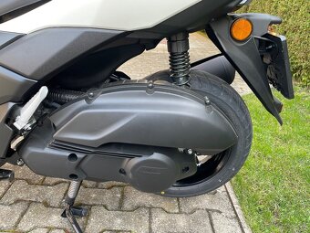 Yamaha N-Max 125 - 9