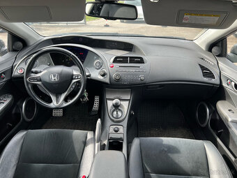 Honda Civic 1.8 V-Tec benzín, 103kW, MT/6, rok:12.2011. - 9
