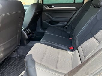 Volkswagen Passat Alltrack 2.0 TDI - 9