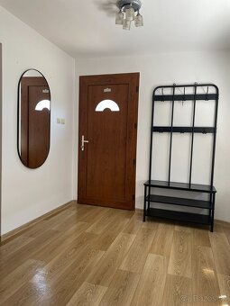Dvojizbový rodinný dom so záhradou a parkovaním - 9