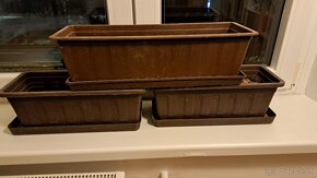 Črepníky, ozdobné a balkónové kvetináče - 9