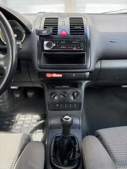 Volkswagen Polo 1.4 16V 2001 ✅ - 9