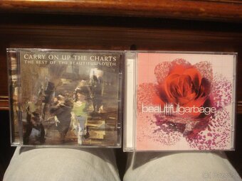 CD N.CAVE B.SOUTH OLDFIELD RAMONES CLASH S.MINDS I.POP REM - 9