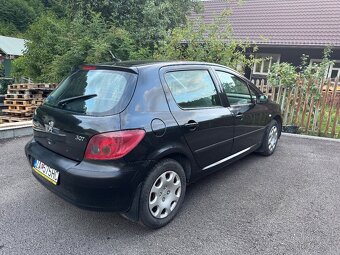 Peugeot 307 1.4 benzín - 9