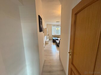 ZNIZENA CENA Trojizbový byt v centre mesta Veľký Krtíš - 9