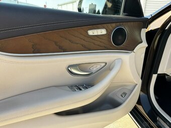 Mercedes-Benz E 220 d 4MATIC AllTerrain - 9