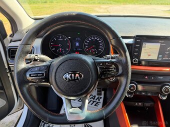 KIA STONIC 1.6CRDI PLATINUM - 9