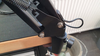 Stolová LED lampa s lupou - 9