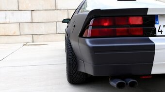 Chevrolet Camaro 5.0 V8 manuál 1988 128 kW - 9