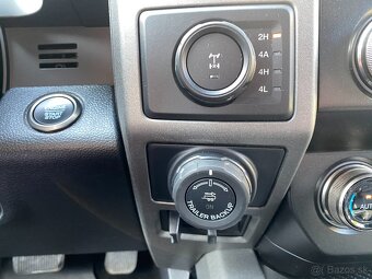 FORD F-150 3.5 V6 RAPTOR 335 kW/455 k - 9