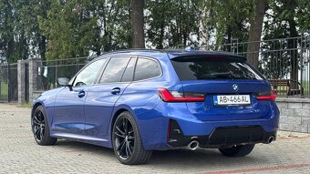 BMW 320d Touring xDrive A/T (2023) – TOP STAV,DPH,ZÁRUKA - 9