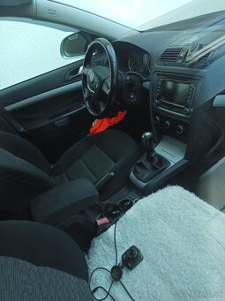 Predám Škoda Octavia 1.6 MPI - 9