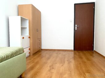 PRENÁJOM veľký 3i byt Bratislava, Karlova Ves, ul. Beniakova - 9