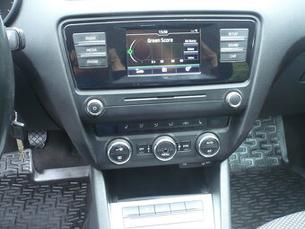 SKODA OCTAVIA COMBI 1,6TDI 81KW,1.MAJ.KUP.SR - 9
