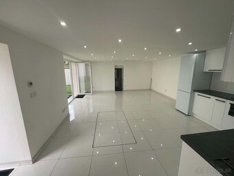 Kompletne zrekonštruovaný rodinný dom - Turč. Kľačany - 9