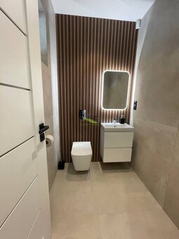 Luxusná moderná celoročná NOVOSTAVBA pri Šírave - s výhľadom - 9
