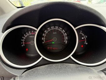 Kia Venga 1.6CVVT AUTOMAT - 9
