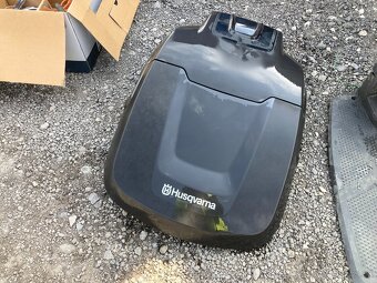 Husqvarna 450X - Robotická kosačka - 9