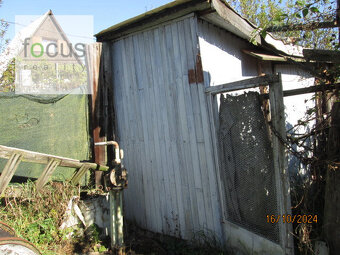 Predám väčšiu záhradku 585 m2 - oplotené, privát vchod - 9