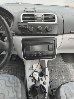 Rezervované Škoda Roomster 1.4 63kW LPG – nepojazdné, dočasn - 9