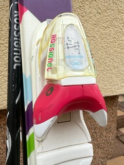 Dievčenské zjazdové lyže Rossignol+palice - 9