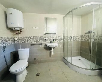 Znížená CENA
TUreality ponúka na predaj exkluzívny... - 9