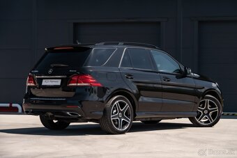 Mercedes-Benz GLE 350d 4Matic AMG Line - 9