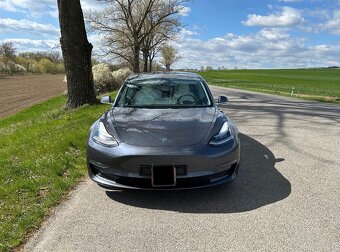 Tesla model 3 dual motor - 9