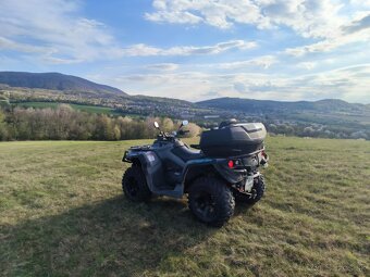 CAN-AM 1000 - 9