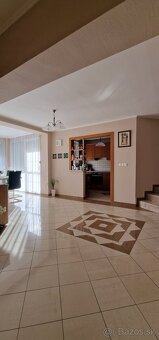4 izbový RD s bazénom – 29 min. od BA – Mosonmagyaróvár - 9
