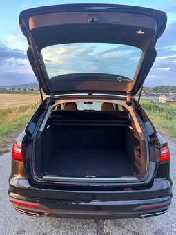 Audi A4 Avant 30 2.0 TDI S tronic Facelift model 2021 - 9
