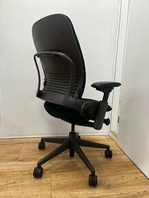 Kancelárska stolička Steelcase Leap V2 (Showroommodel) - 9