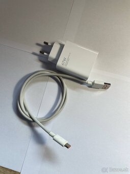 Predám dva mobilné telefóny: Xiaomi Redmi Note 11 Pro 5G a R - 9