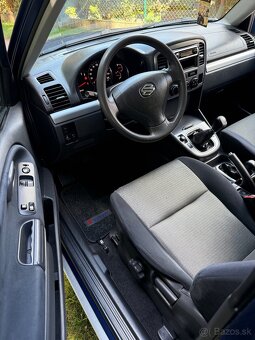 Suzuki Grand Vitara 1.6 VX benzin 4x4 bez korozie - 9