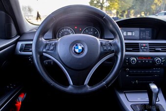 BMW Rad 3 325 d A/T /AJ NA SPLATKY/ - 9