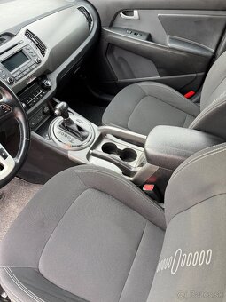 Kia Sportage 2.0 CRDI 4x4 - 9