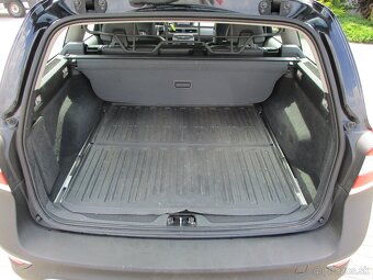 VOLVO XC70 2,4D 133kw Geartronic Momentum AWD 2015 - 9