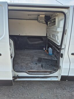 Predám Renault trafic 1.6 dci - 9