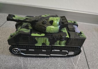 Mix hračiek - 9