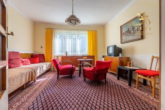 REZERVOVANÉ - VEĽKÝ POZEMOK so záhradou, RODINNÝ DOM S PRÍST - 9