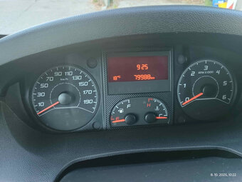 Predám Peugeot Boxer 2.2 BlueHDi 165k 435 L3H2 Pack - 9