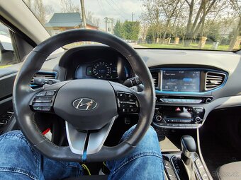 Hyundai IoniQ 1.6 Plug-in-hybrid (PHEV), r.v. 2018, 175000km - 9