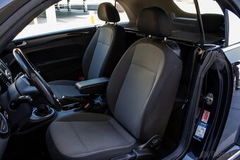 Volkswagen Beetle Cabrio 1.6 TDI Design - 9