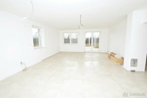 Predaj moderného 4i rodinného domu, pozemok 544 m2, Hegyesha - 9