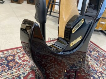 Yamaha 821D - 9